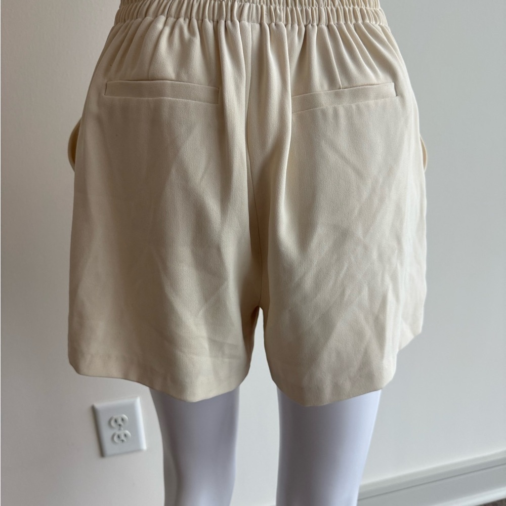 A LOVES A Tie Front Cream Dress Shorts - Picture 3 of 5